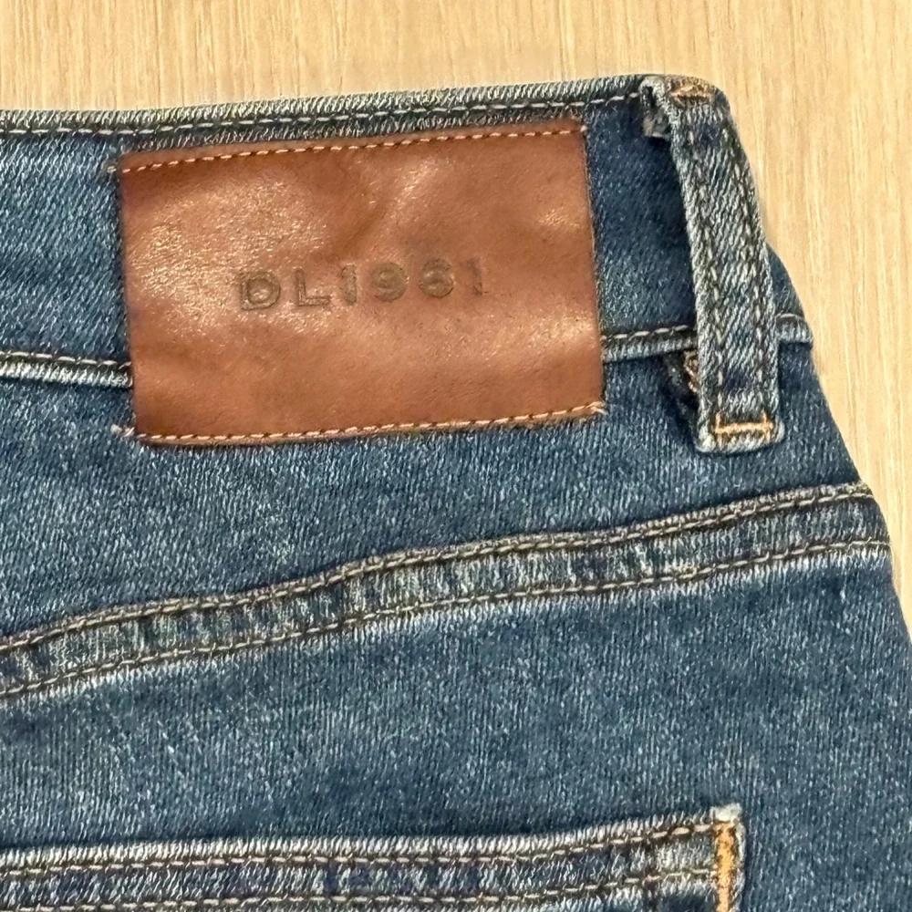 DL1961 Men's Deep Indigo Straight Jeans Size 36/34
